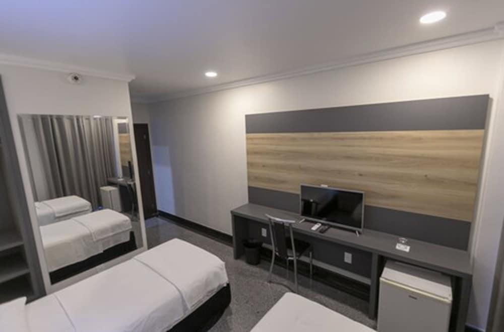 Da Vinci & Conventions Hotel