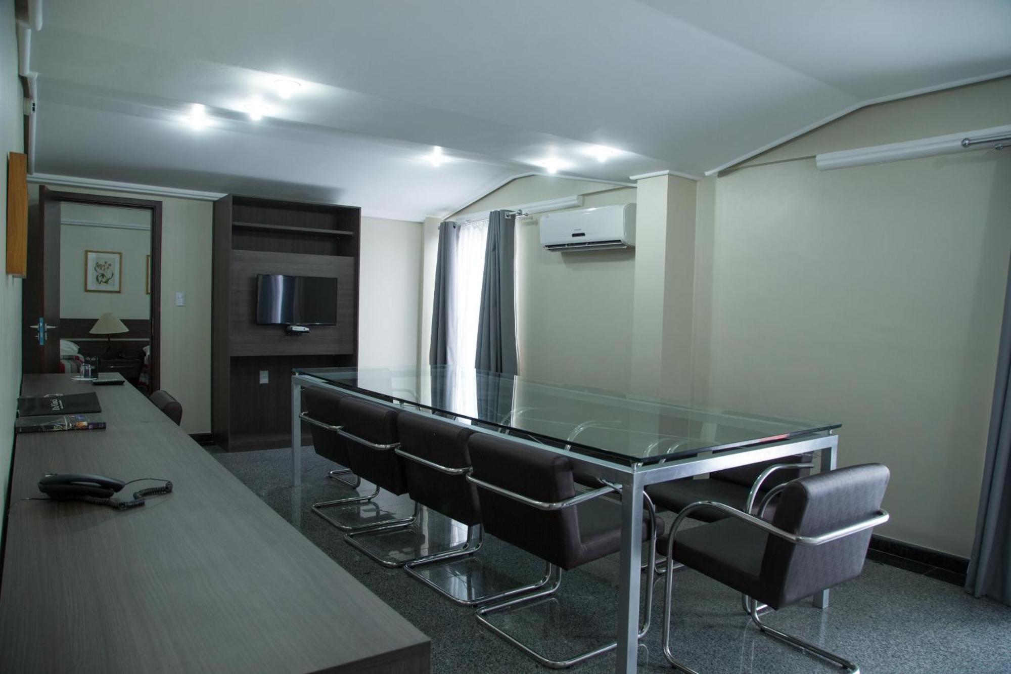 Hotel Da Vinci & Conventions